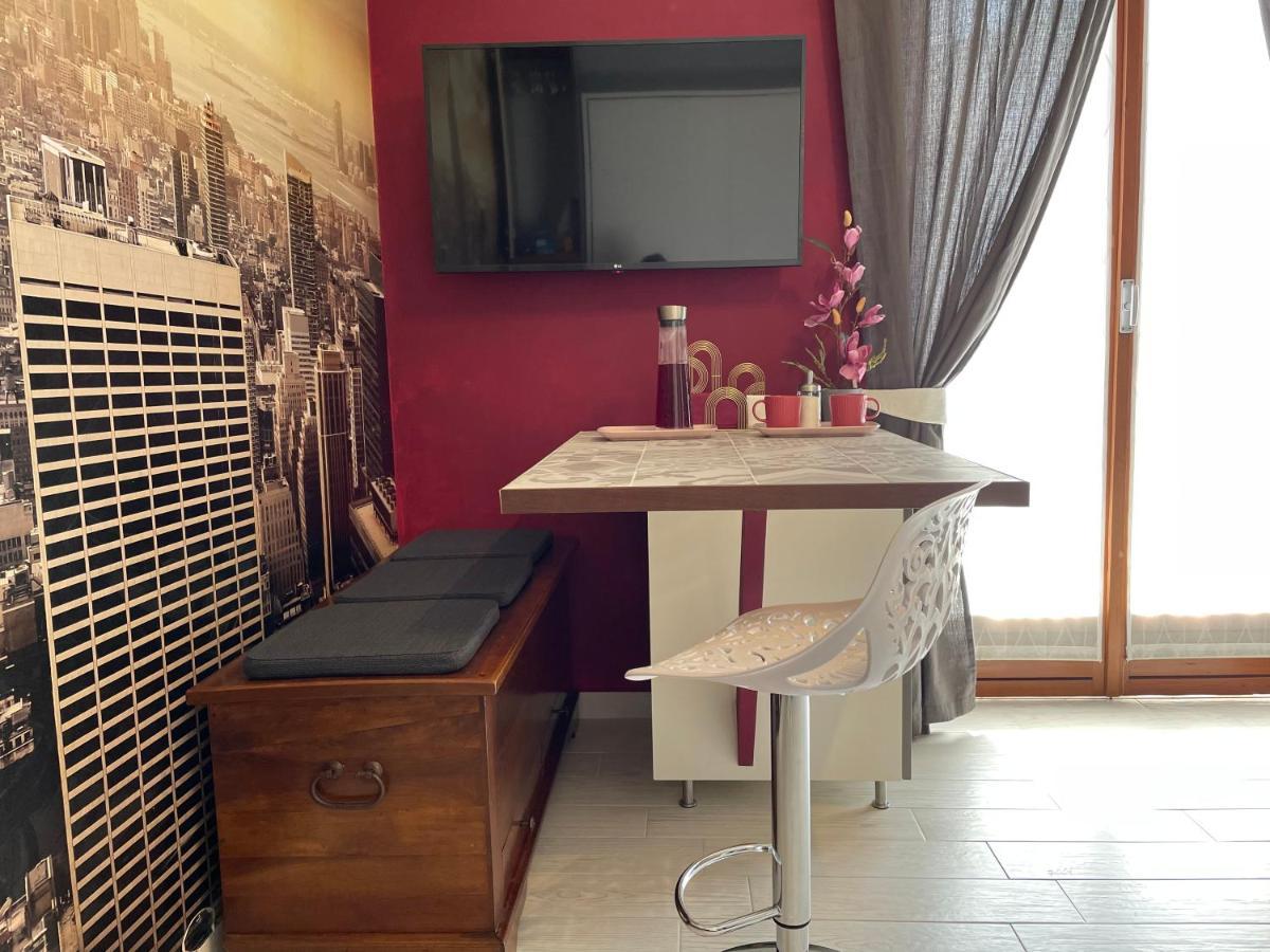Studio Flat Policlinico G B Rossi Borgo Roma Verona Exterior foto